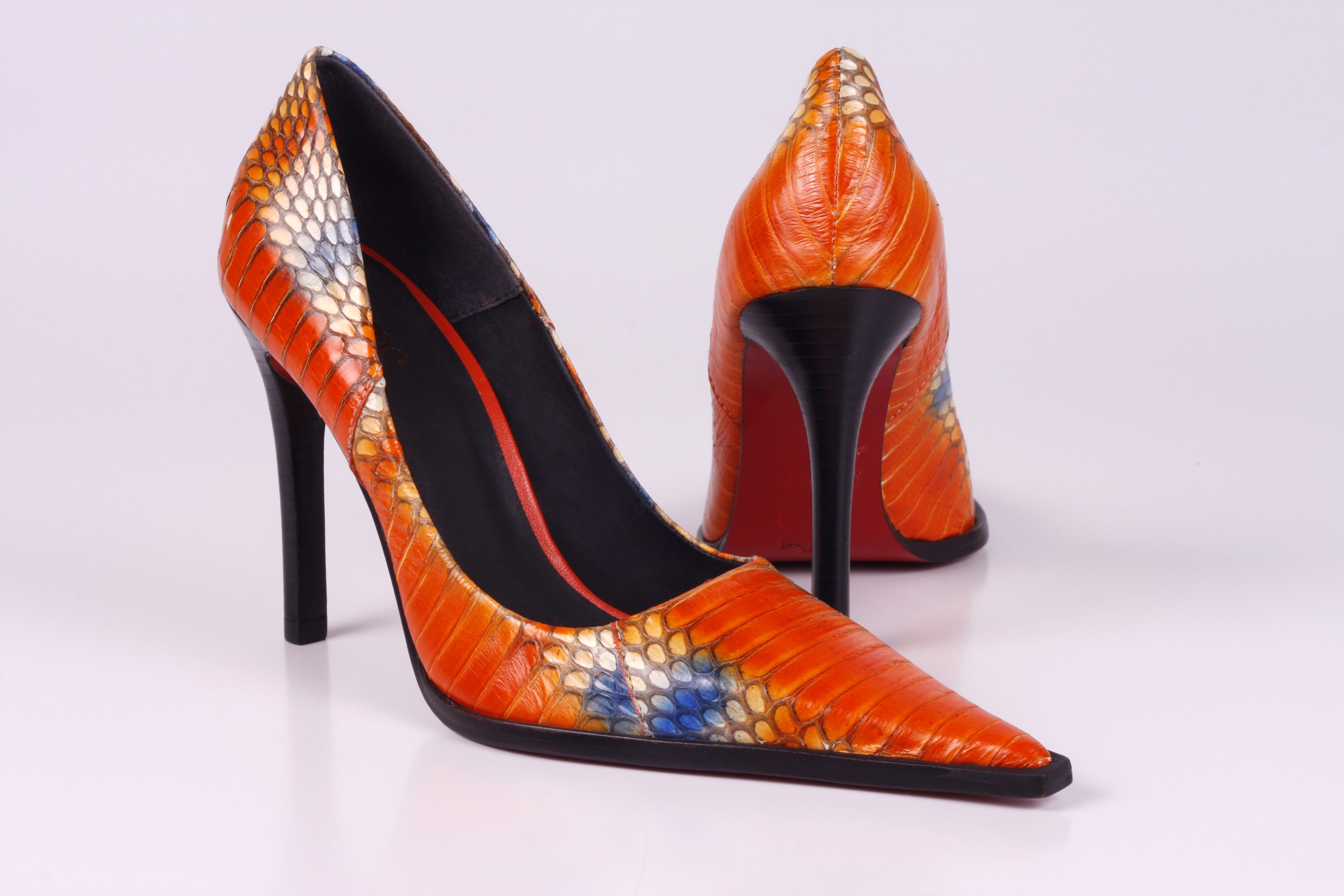 scarpin colorido