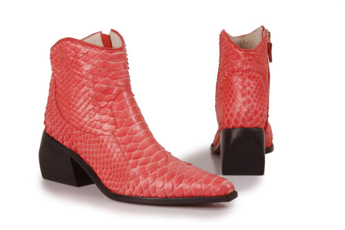 Bota Python coral